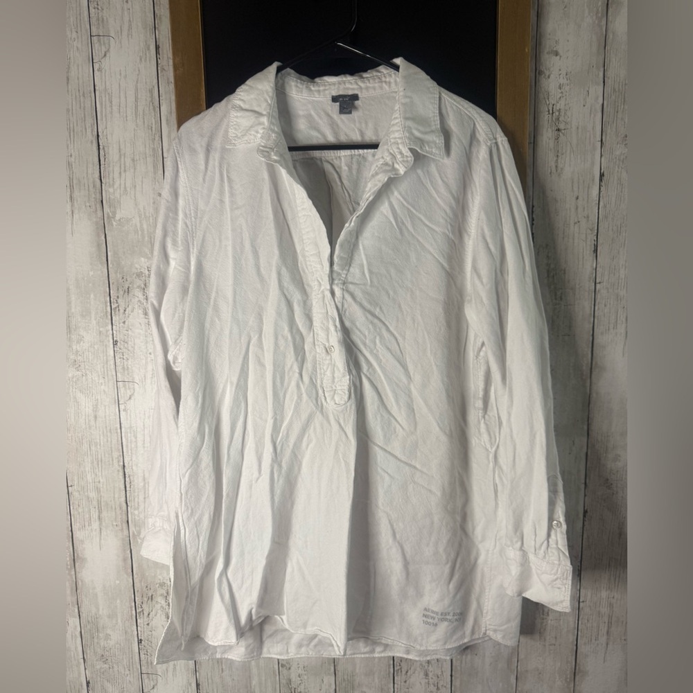 Aerie Est NY 2006 Large White button down slit shirt 0458